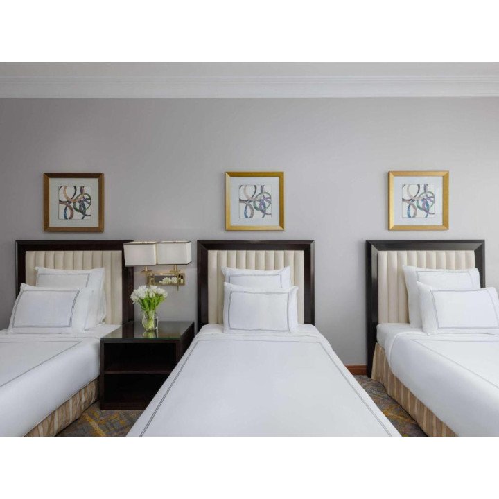 Classic Triple Room with City View